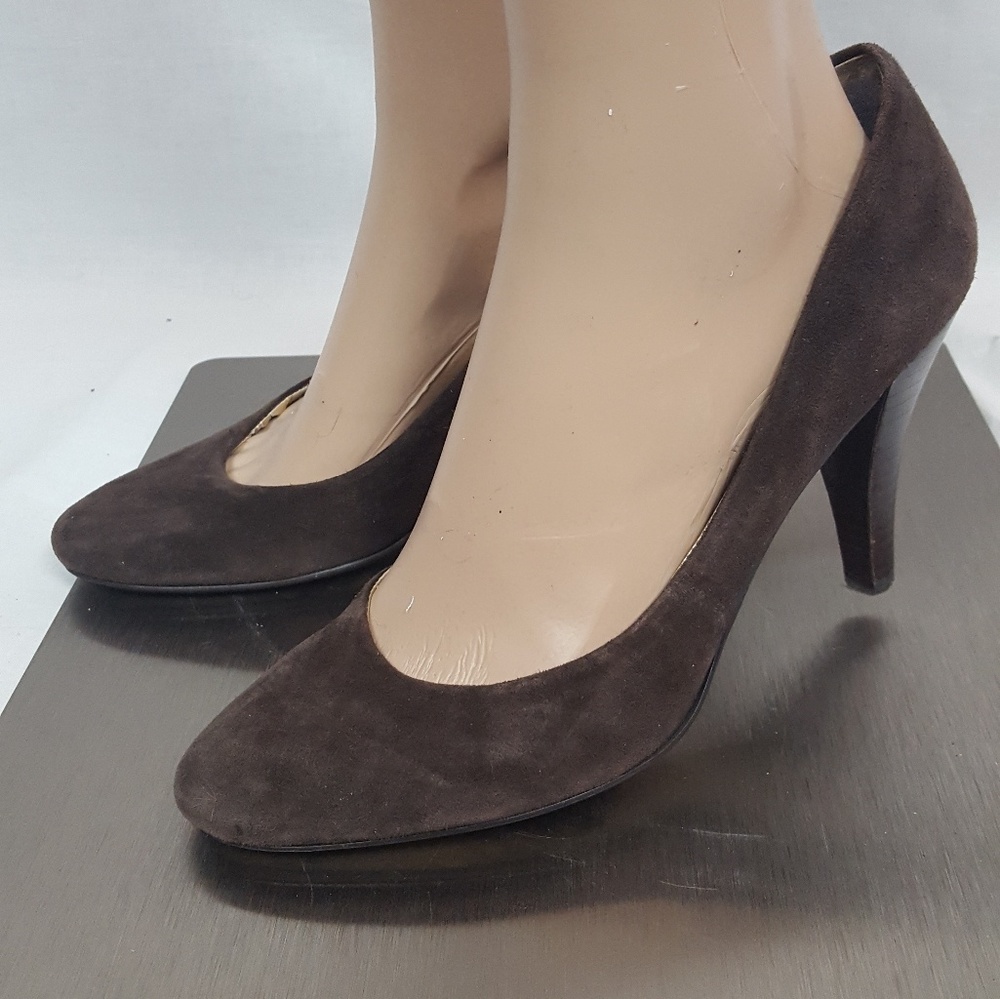Chocolate Brown Suede Bandolino Pumps Heels 7